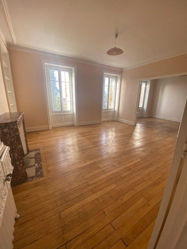 Appartement a vendre Mauriac 15200 Cantal 100 m2  53000 euros