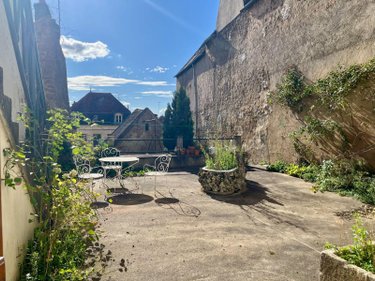 Immeuble a vendre Avallon 89200 Yonne 151 m2  159000 euros