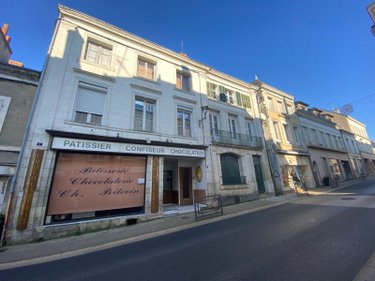 Immeuble a vendre Buzançais 36500 Indre 150 m2  181400 euros