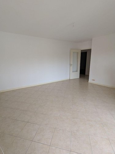 Location appartement Nogent-le-Rotrou 28400 Eure-et-Loir 62 m2 3 pièces 520 euros