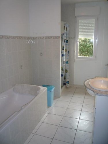 Location maison Wormhout 59470 Nord 104 m2 3 pièces 900 euros