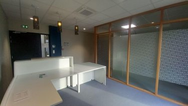 Location fonds et murs commerciaux Le Mans 72000 Sarthe 77 m2  1140 euros