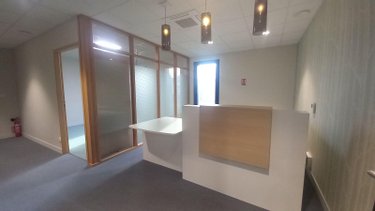 Location fonds et murs commerciaux Le Mans 72000 Sarthe 77 m2  1140 euros