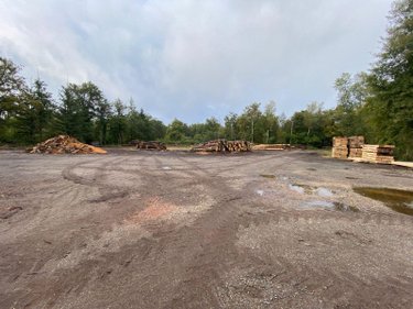 Fonds et murs commerciaux a vendre Salbris 41300 Loir-et-Cher 125 m2  341496 euros