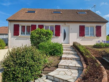Maison a vendre La Suze-sur-Sarthe 72210 Sarthe 110 m2  220980 euros