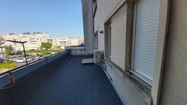 Fonds et murs commerciaux a vendre Maubeuge 59600 Nord  168000 euros