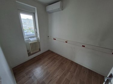 Fonds et murs commerciaux a vendre Maubeuge 59600 Nord  168000 euros