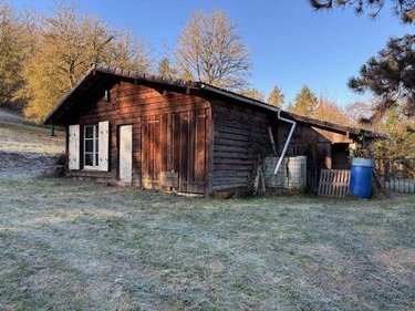 Bien agricole a vendre Saint-Amand-Montrond 18200 Cher  11000 euros