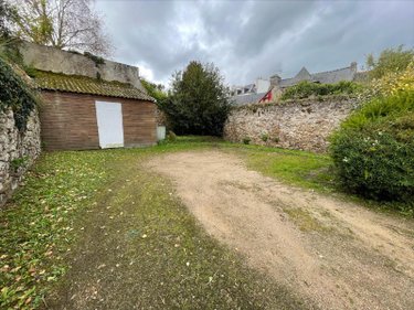 Fonds et murs commerciaux a vendre Lanmeur 29620 Finistère 300 m2  302700 euros