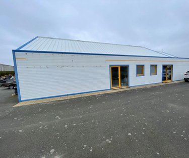 Fonds et murs commerciaux a vendre Ploumilliau 22300 Côtes-d'Armor 250 m2  199650 euros