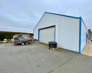 Fonds et murs commerciaux a vendre Ploumilliau 22300 Côtes-d'Armor 250 m2  220300 euros