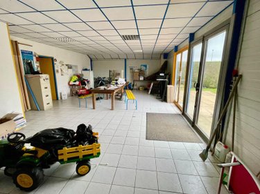 Fonds et murs commerciaux a vendre Ploumilliau 22300 Côtes-d'Armor 250 m2  199650 euros