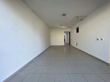 Location fonds et murs commerciaux Saint-André 97440 Réunion 88 m2  1250 euros