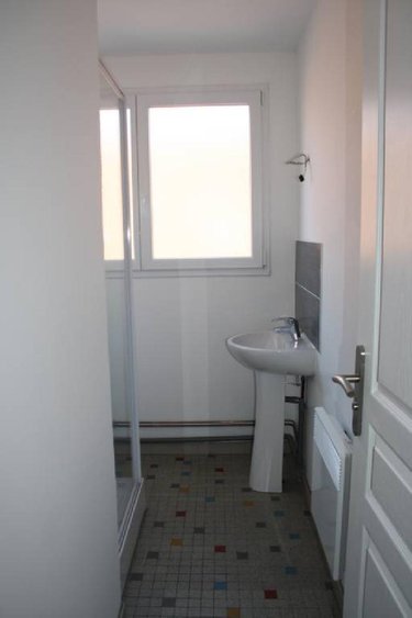 Location appartement Staple 59190 Nord 43 m2 3 pièces 450 euros