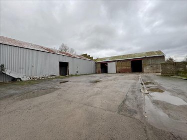 Bien agricole a vendre Esquelbecq 59470 Nord  312000 euros