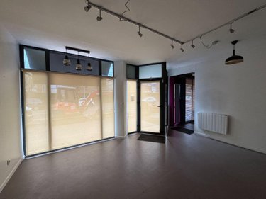 Location fonds et murs commerciaux Lomme 59160 Nord 43 m2  765 euros