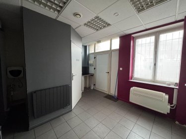 Location fonds et murs commerciaux Lomme 59160 Nord 43 m2  984 euros