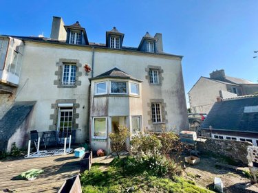 Immeuble a vendre Plouaret 22420 Côtes-d'Armor 245 m2  240694 euros