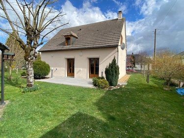 Maison a vendre Mauriac 15200 Cantal  180200 euros