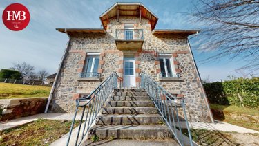 Maison a vendre Lacapelle-Viescamp 15150 Cantal 125 m2 9 pièces 269000 euros
