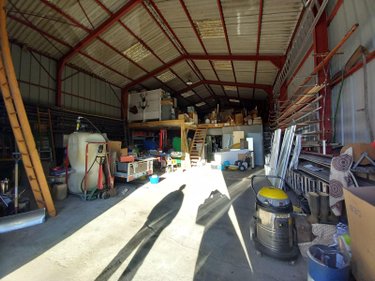 Immeuble a vendre Allanche 15160 Cantal  143600 euros