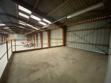 Location fonds et murs commerciaux Le Mans 72000 Sarthe 1300 m2  4500 euros