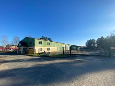 Location fonds et murs commerciaux Le Mans 72000 Sarthe 1300 m2  4500 euros