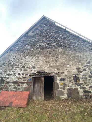Maison a vendre Moussages 15380 Cantal 400 m2  21500 euros