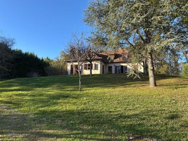 Maison a vendre Lacapelle-Marival 46120 Lot 166 m2 6 pièces 219900 euros