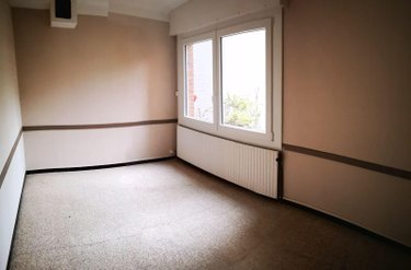 Location fonds et murs commerciaux Coudekerque-Branche 59210 Nord 51 m2  745 euros