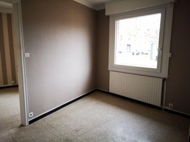 Location fonds et murs commerciaux Coudekerque-Branche 59210 Nord 51 m2  745 euros