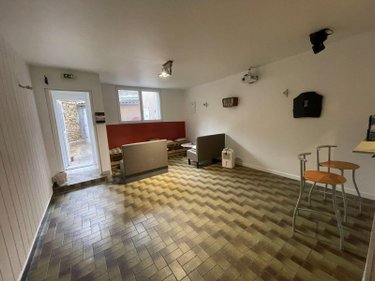 Fonds et murs commerciaux a vendre Ploudalmézeau 29830 Finistère 52 m2  83015 euros