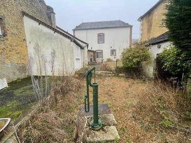 Maison a vendre Saint-Calais 72120 Sarthe 101 m2 8 pièces 116600 euros