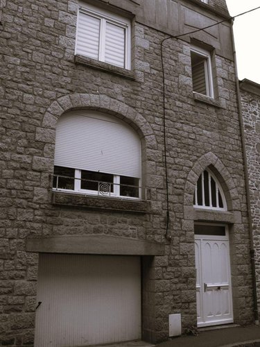 Immeuble a vendre Dinan 22100 Côtes-d'Armor 140 m2  449887 euros
