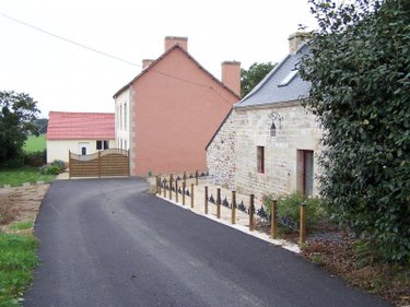 Maison a vendre Trégourez 29970 Finistère 325 m2  471600 euros