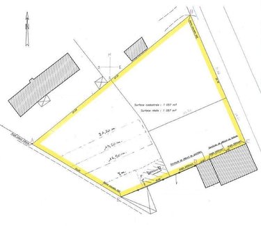 Terrain a batir a vendre Cloyes-les-Trois-Rivières 28220 Eure-et-Loir 1057 m2  63400 euros