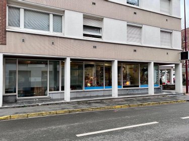Fonds et murs commerciaux a vendre Hazebrouck 59190 Nord  200000 euros