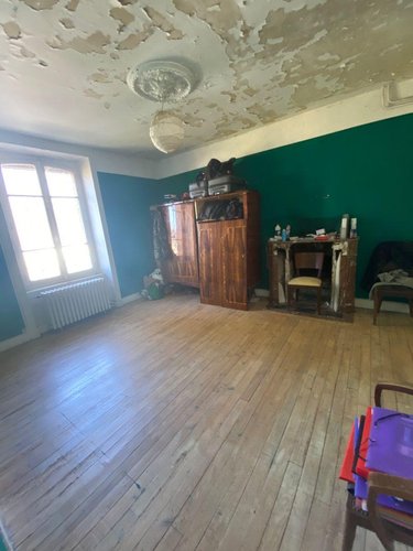 Maison a vendre Le Vigean 15200 Cantal 120 m2  32000 euros