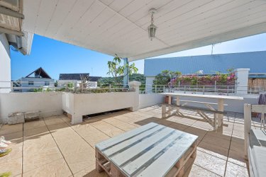 Appartement a vendre Saint-Gilles-les-Bains 97434 Réunion 71 m2 3 pièces 333900 euros