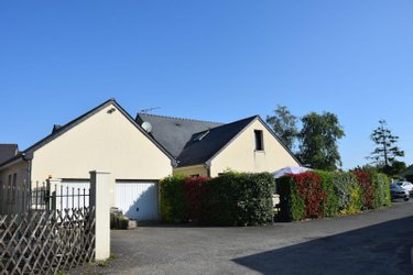 Immeuble a vendre La Bazoge-Montpinçon 53440 Mayenne 215 m2  228800 euros