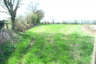 Bien agricole a vendre Le Ribay 53640 Mayenne  15247 euros