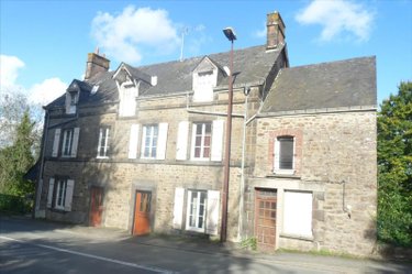 Maison a vendre Ambrières-les-Vallées 53300 Mayenne 175 m2 9 pièces 105000 euros