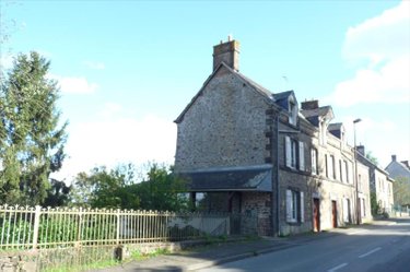 Maison a vendre Ambrières-les-Vallées 53300 Mayenne 175 m2 9 pièces 90000 euros