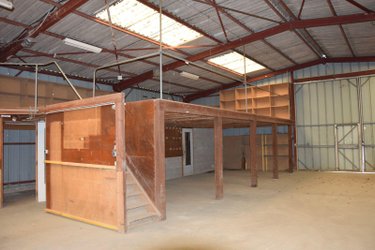 Fonds et murs commerciaux a vendre La Bazoge-Montpinçon 53440 Mayenne 156 m2  208000 euros