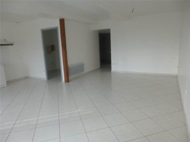 Location maison Saint-Georges-Buttavent 53100 Mayenne 62 m2 2 pièces 380 euros