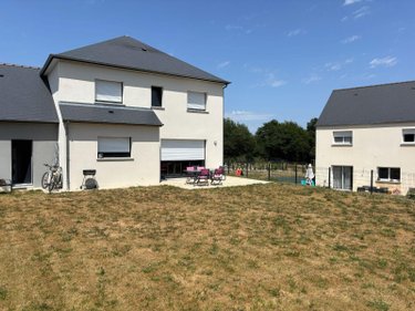 Location maison Erbrée 35500 Ille-et-Vilaine 125 m2 7 pièces 1050 euros