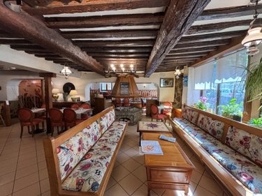 Fonds et murs commerciaux a vendre Sedan 08200 Ardennes 1700 m2  2626500 euros