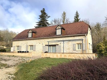 Maison a vendre Gourdon 46300 Lot 121 m2 3 pièces 250200 euros