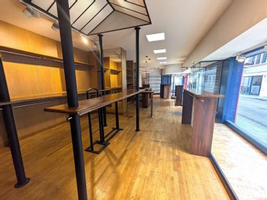 Location fonds et murs commerciaux Pont-Aven 29930 Finistère 77 m2  1600 euros