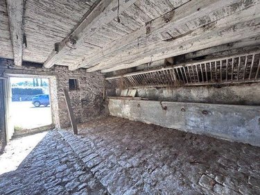 Immeuble a vendre Les Champs-Géraux 22630 Côtes-d'Armor 210 m2  111350 euros